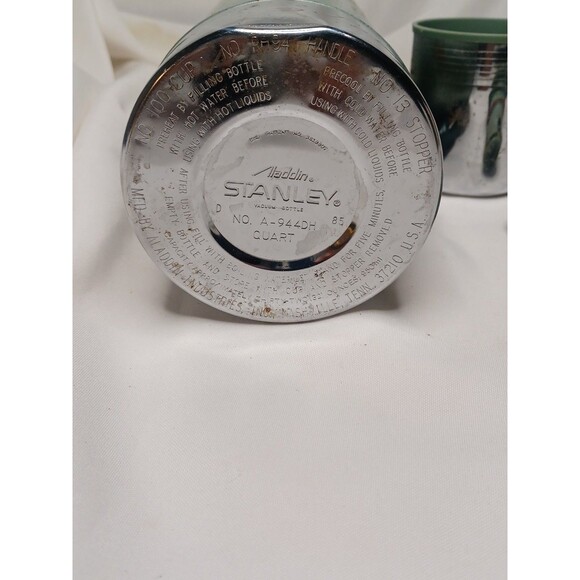 Stanley Aladdin A-944DH Quart Vacuum Bottle - Green Hammertone Finish Vintage - Picture 9 of 11